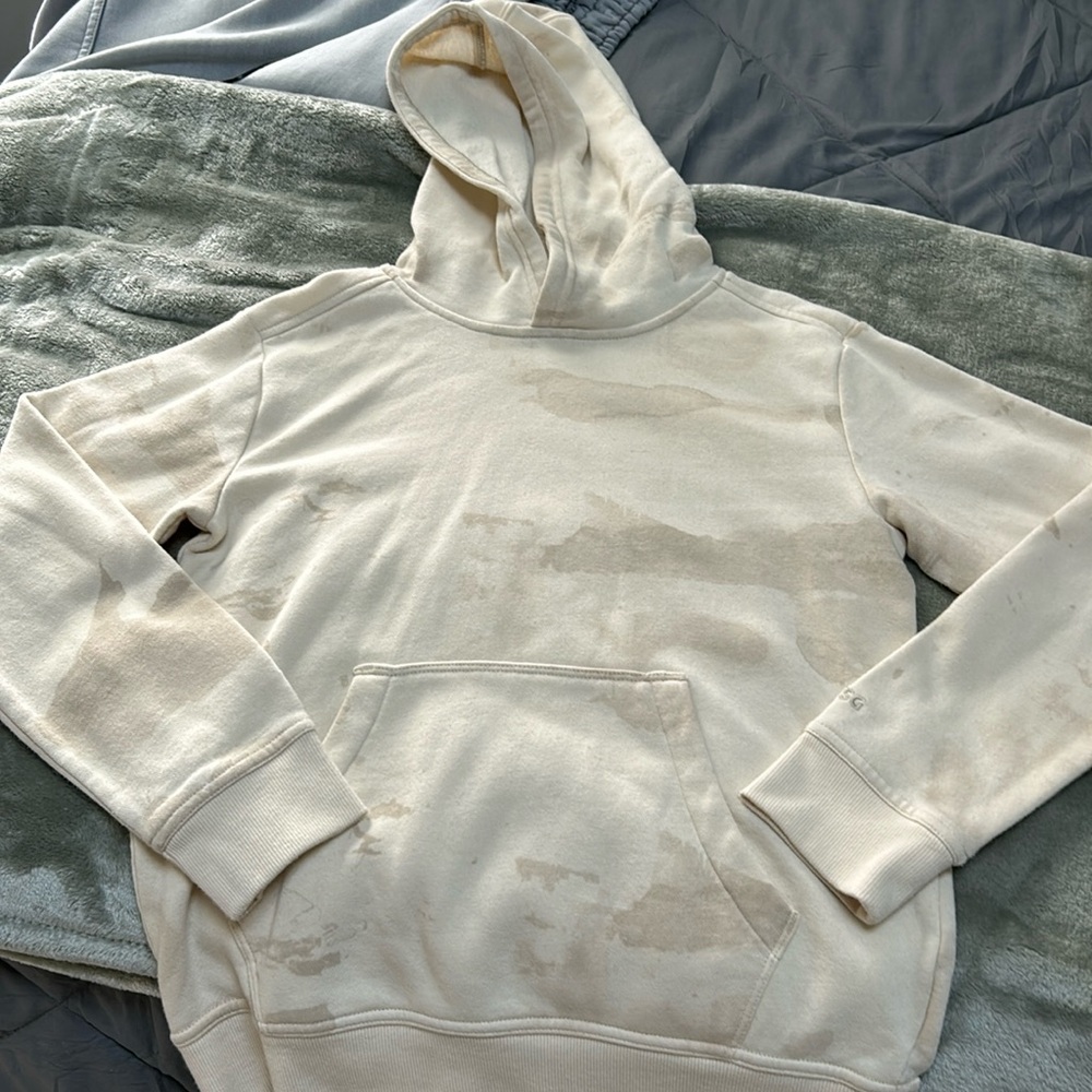 2 sweat shirts in excellent used condition perfect for the cool weather